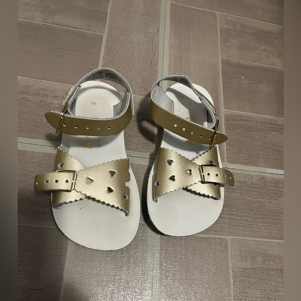 Saltwater sweetheart toddler sandals